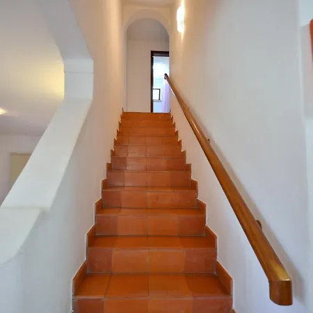 Perfect Retreat Overlooking Pinhal Golf Course, Private Pool, Off-street Parking * Лоле