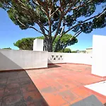 Villa Perfect Retreat Overlooking Pinhal Golf Course, Private Pool, Off-street Parking