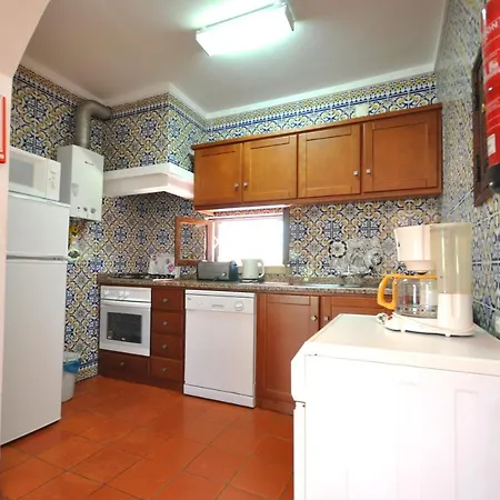 Private Pool Villa, Walking Distance To The Centre, Golf Facing * Loule