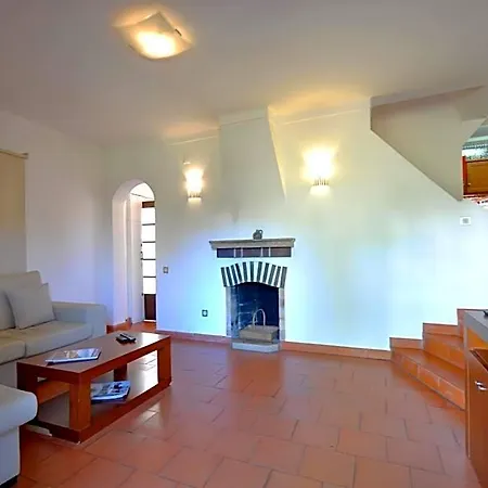 Perfect Retreat Overlooking Pinhal Golf Course, Private Pool, Off-street Parking Villa *