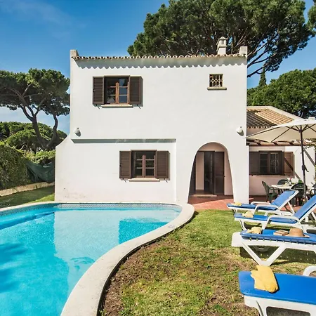 וילה Perfect Retreat Overlooking Pinhal Golf Course, Private Pool, Off-street Parking לואה