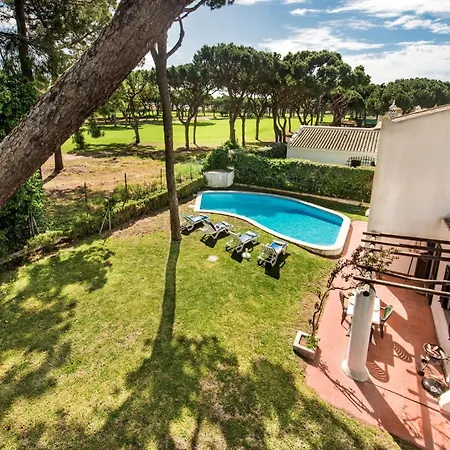 Perfect Retreat Overlooking Pinhal Golf Course, Private Pool, Off-street Parking וילה