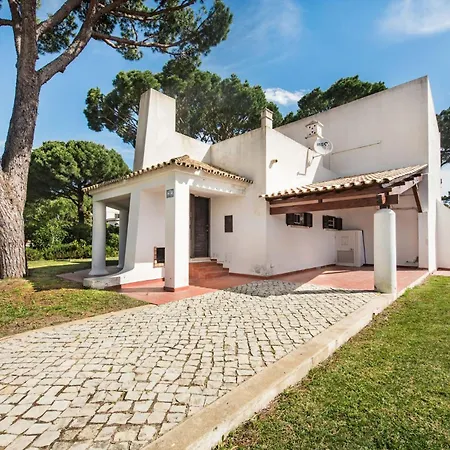 Perfect Retreat Overlooking Pinhal Golf Course, Private Pool, Off-street Parking וילה לואה