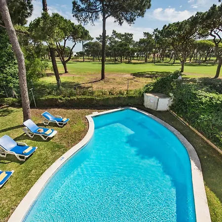 Perfect Retreat Overlooking Pinhal Golf Course, Private Pool, Off-street Parking *