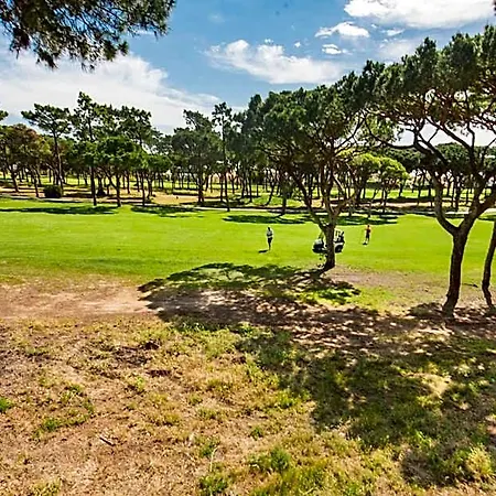 Perfect Retreat Overlooking Pinhal Golf Course, Private Pool, Off-street Parking Villa Loulé